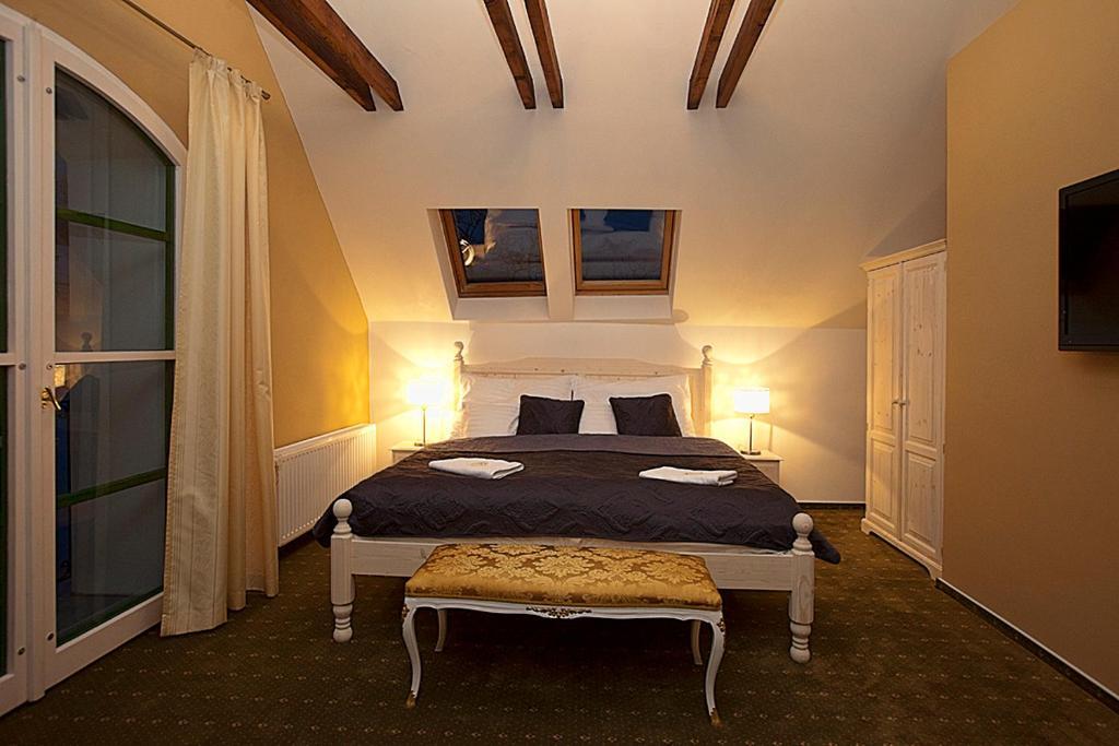 Old House Bed & Breakfast Храдец над Моравици Стая снимка